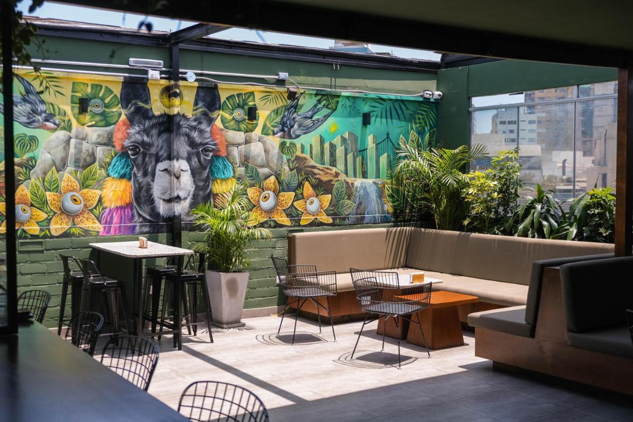 Black Llama Hostel Miraflores Lima Exterior photo