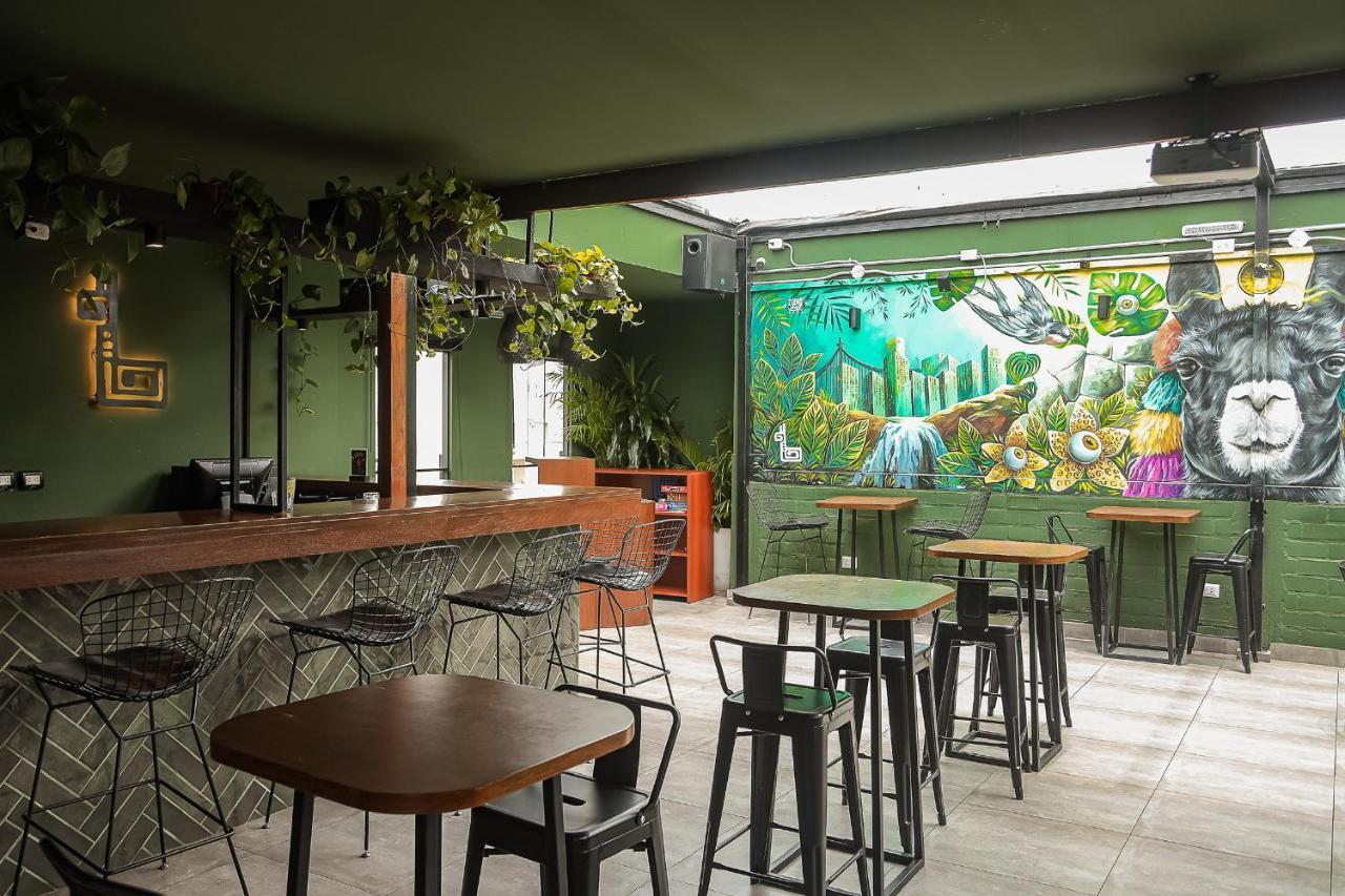 Black Llama Hostel Miraflores Lima Exterior photo